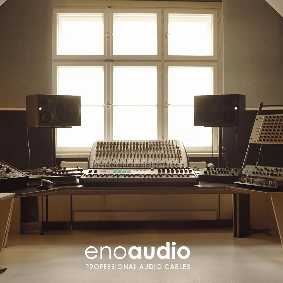 enoaudio Mogami 2534 Quad Professionel Studio Câble microphone symétrique | Neutrik Gold XLR femelle – XLR mâle | HiFi, bleu, 7 m
