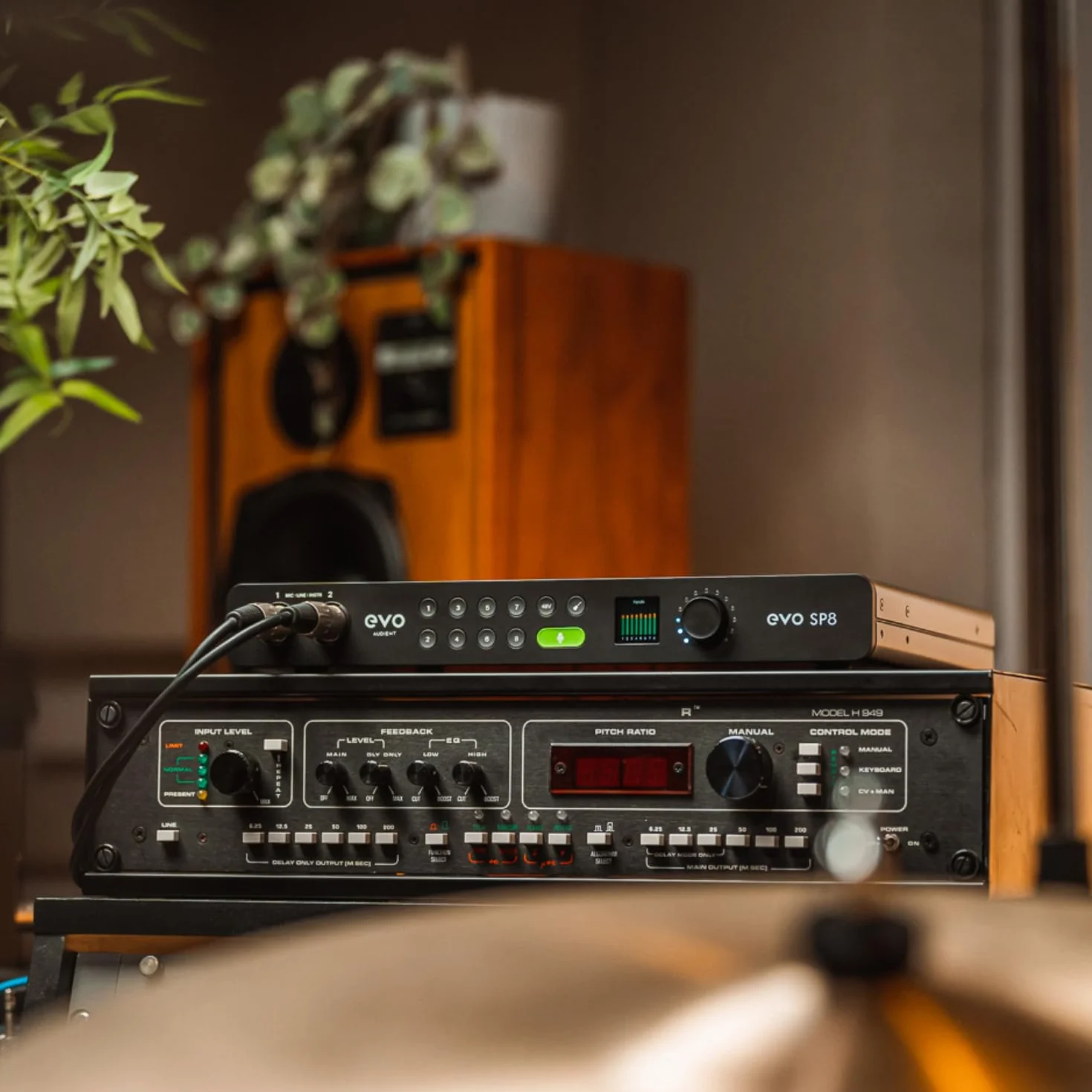 Audient EVO SP8, Studio-Preamp-Expander, Huit préamplis EVO, 8 x préamplis micro EVO avec Smartgain, 8 x sorties ligne, préampli micro, 58dB Mic Gain, convertisseur AD/DA 32 bits, noir