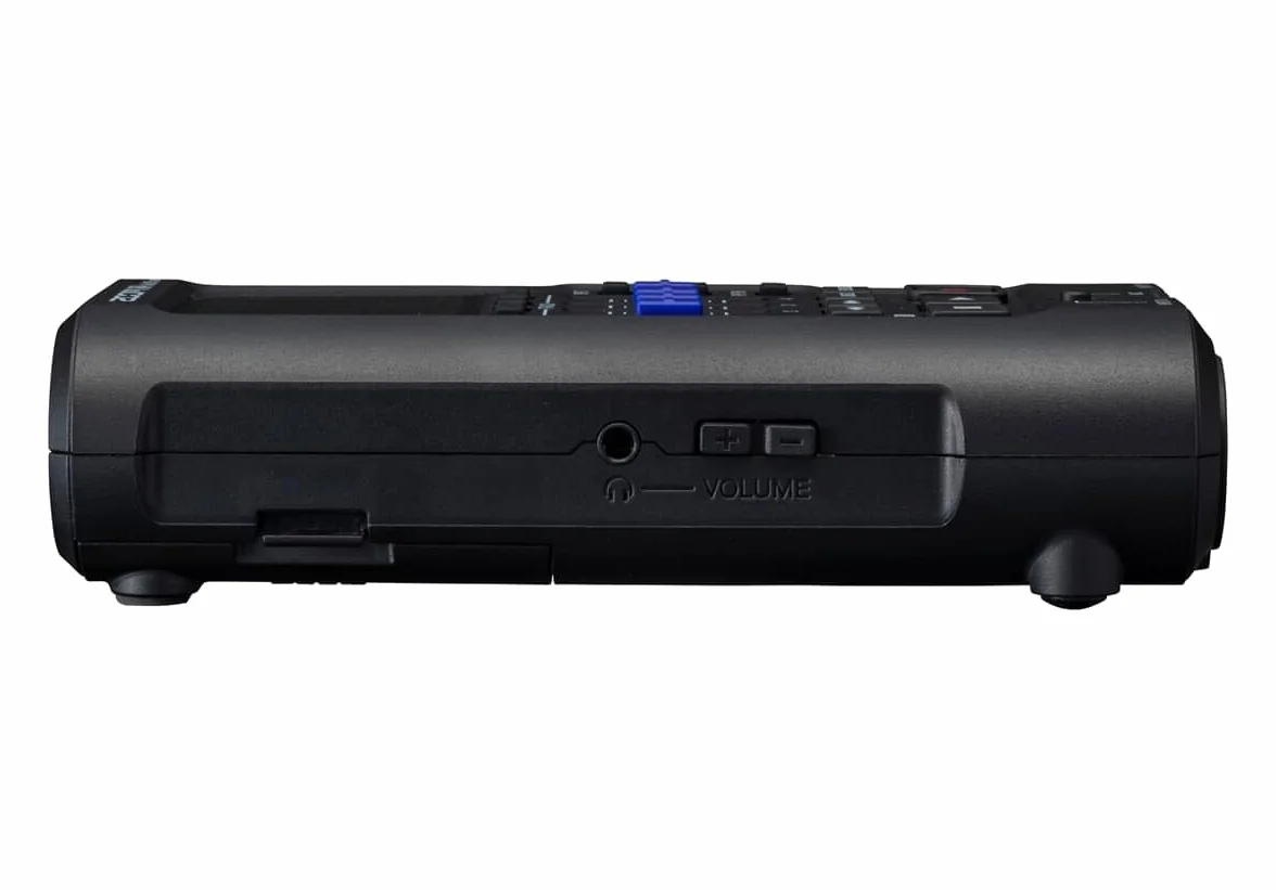 Zoom R4 Enregistreur 4 pistes en 32 bits avec bounce stéréo, 6 entrées XLR + 2 entrées XLR-jack, microphone intégré, effets, rythmes de batterie, interface audio USB, pour composition musicale
