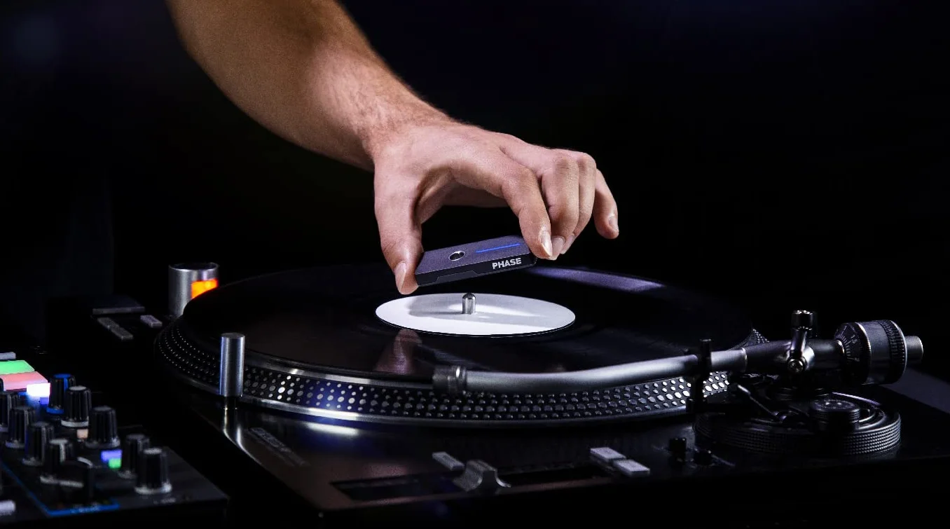 MWM Phase Essential Contrôleur DVS sans fil innovant avec 2 decks pour table de mixage de DJ