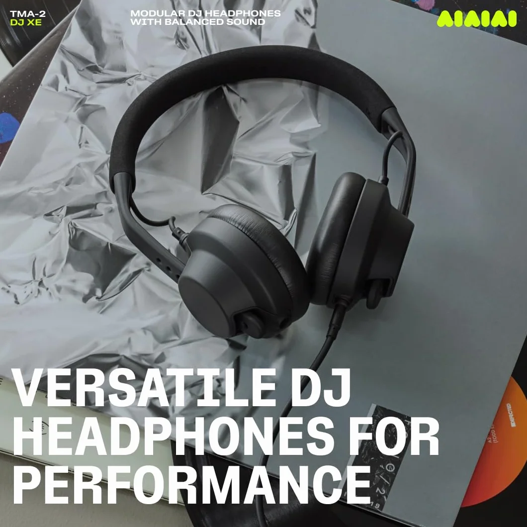 AIAIAI TMA-2 DJ XE - Casque DJ Professionnel on-Ear avec Son équilibré et Clair, Coussinets à Haute Isolation et Poids de Seulement 168 g, Design modulaire avec pièces Facilement remplaçables