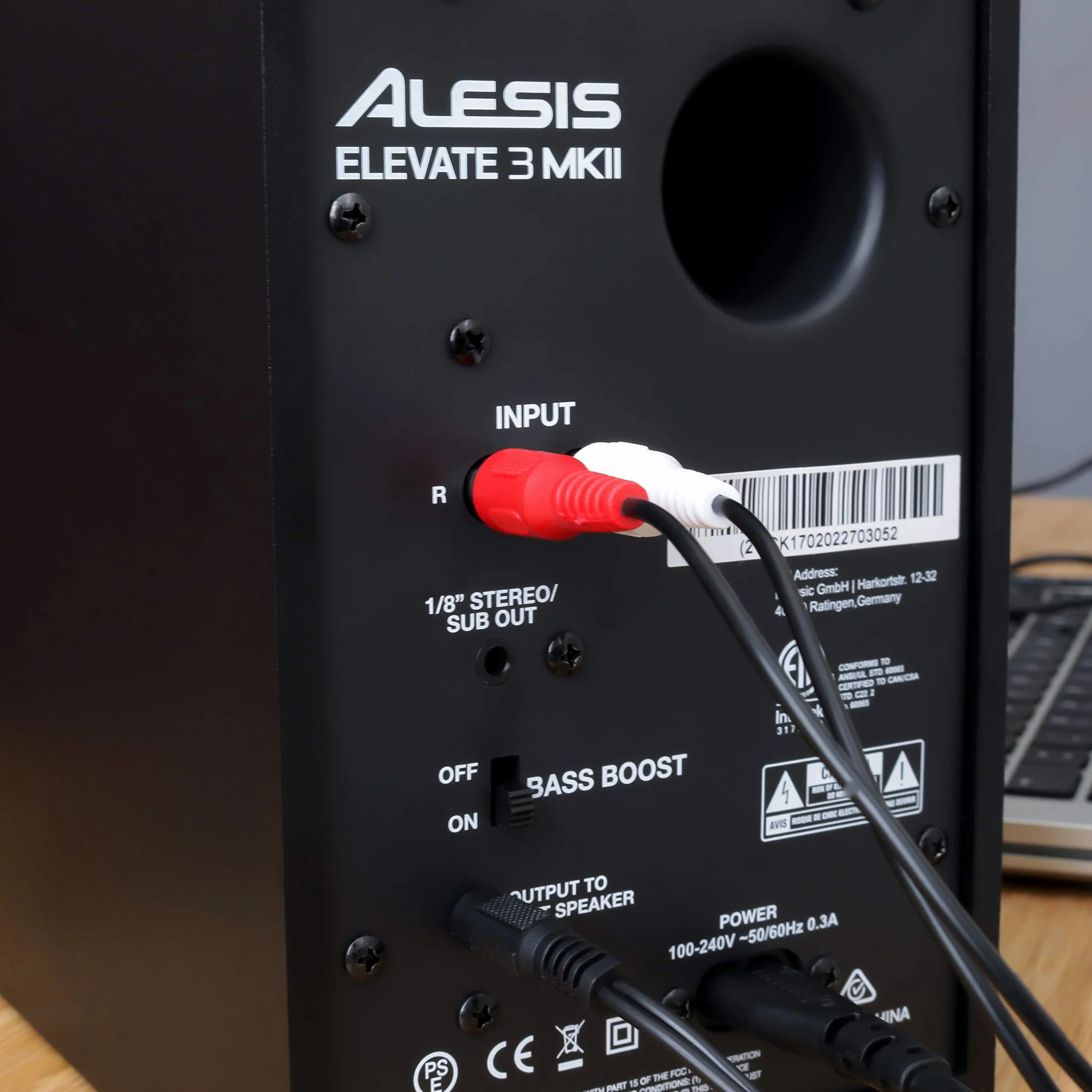 Alesis Elevate 3 MKII - Paire d'Enceintes PC Actives pour Monitoring Studio, Montage Vidéo, Gaming, Musique ou pour les Brancher à Votre Piano Numérique ou Clavier Maître