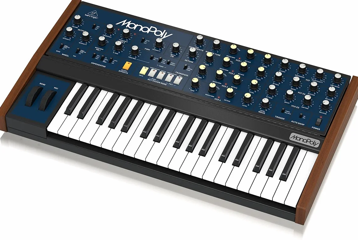 Behringer MONOPOLY Synthétiseur polyphonique analogique 4 voix avec 37 touches pleine taille, 4 VCO, VCF, 2 LFO, 2 enveloppes, synchronisation et modulation croisée et arpégiateur