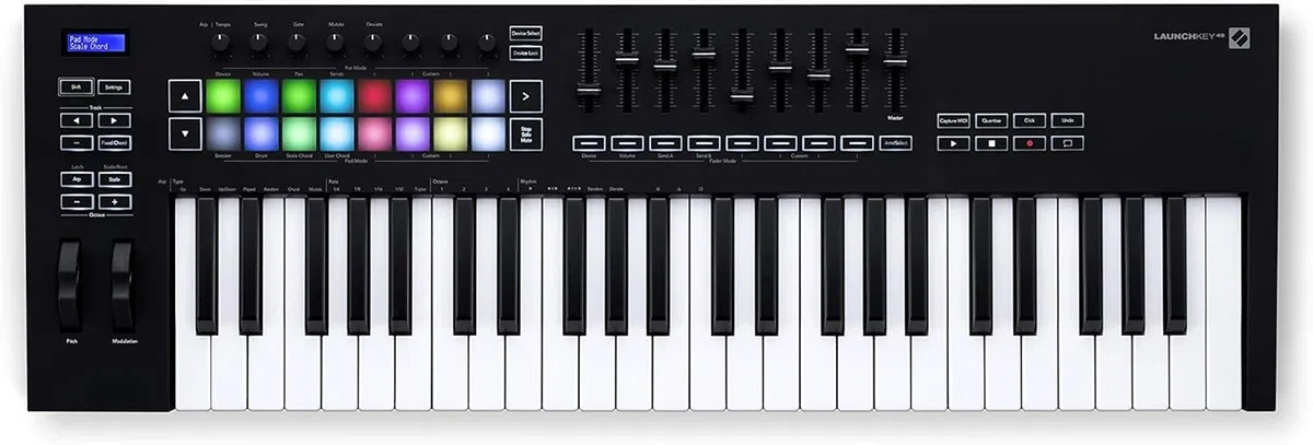 Novation Launchkey 49 [MK3], clavier maître MIDI — intégration parfaite avec Ableton Live. Modes Chord et Scale, et arpégiateur. Tous les logiciels nécessaires à la production musicale.