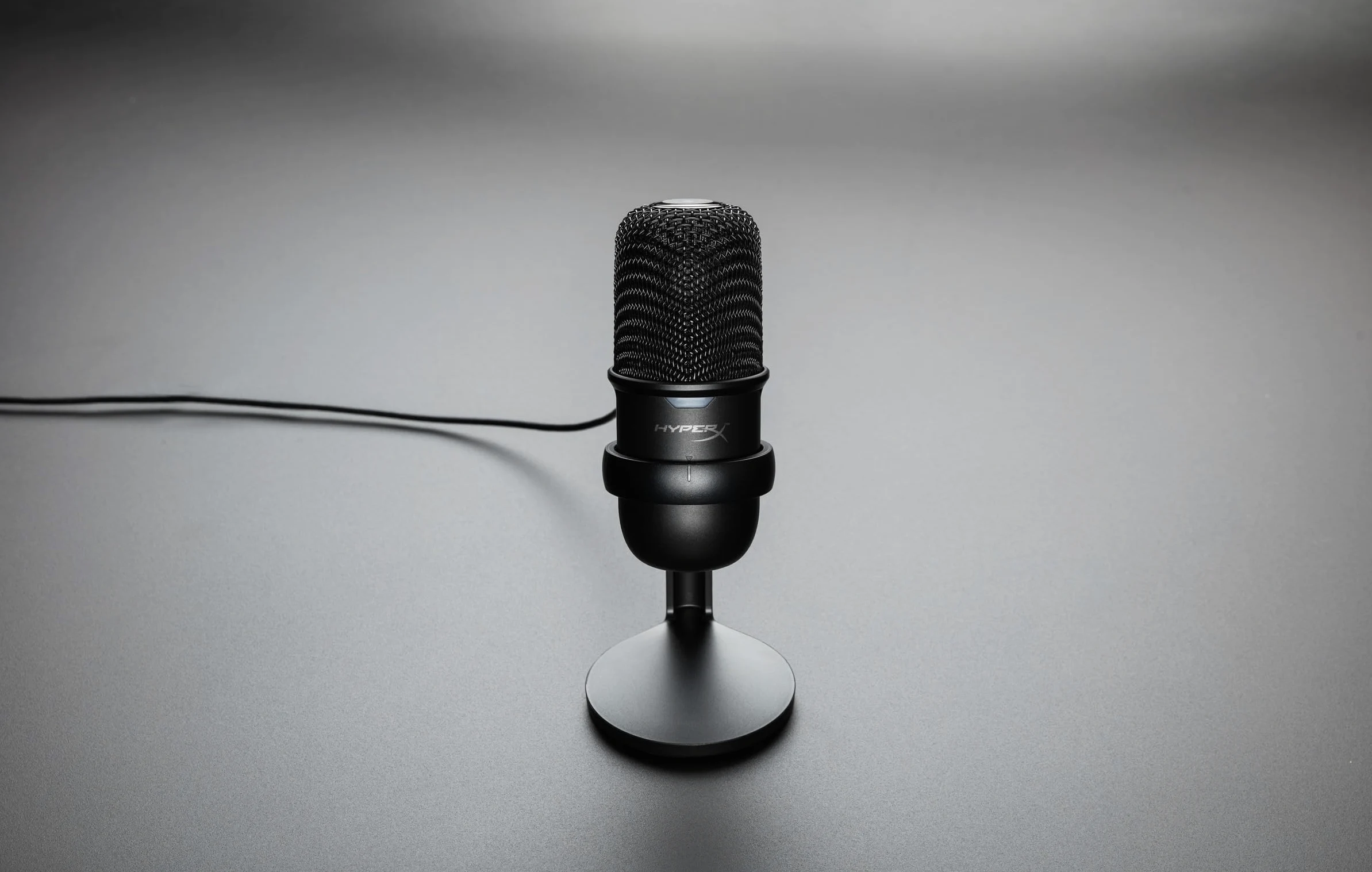 HyperX SoloCast – Microphone de jeu USB à condensateur, pour PC, PS4 et Mac, Désactivation du micro par pression, Diagramme polaire cardioïde, Gaming, Streaming, Podcasts, Twitch, YouTube, Discord