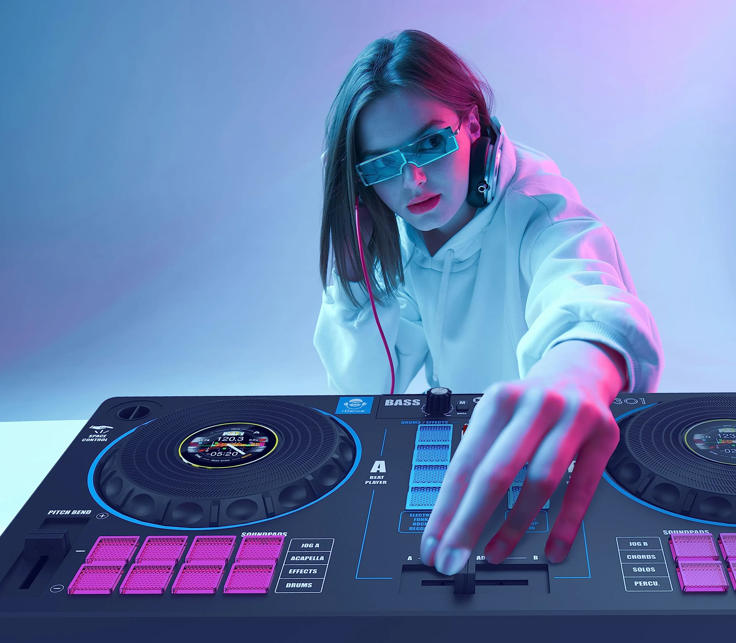 Cefa Toys Station de DJ portable avec haut-parleurs et contrôle spatial 14 en 1, avec tourne-disque, crossfader et plus de 144 combinaisons de Mix, comprend un lecteur Bluetooth et USB et une batterie