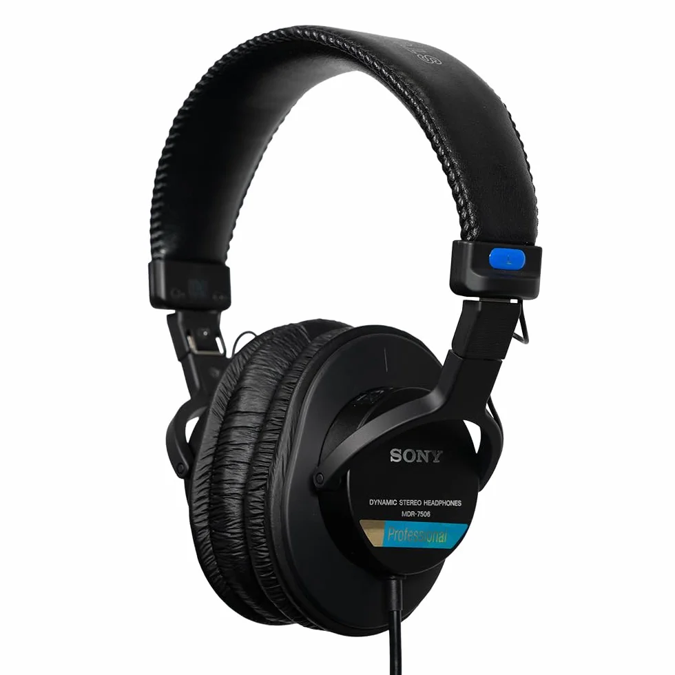 Sony MDR-7506, casque d'écoute studio fermé - filaire, gamme de fréquences 10Hz à 20kHz, idéal pour l'enregistrement et le mixage en studio, 63 Ohm, design léger et pliable (227g), noir