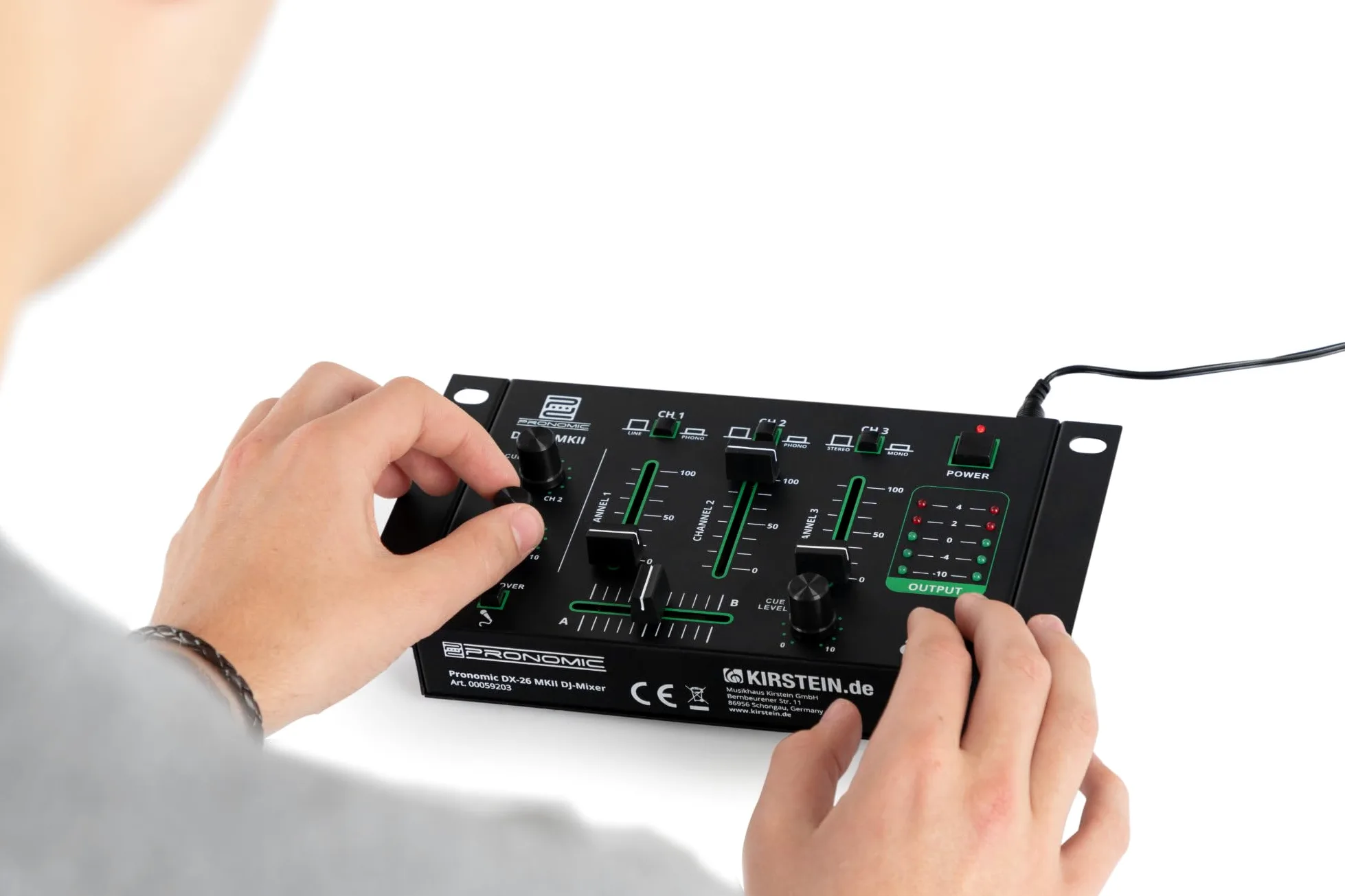 Pronomic DX-26 MKII DJ-Mixer - Mixeur 3 canaux avec fonction Cue - 2x canal Line/Phono - Entrées micro et casque