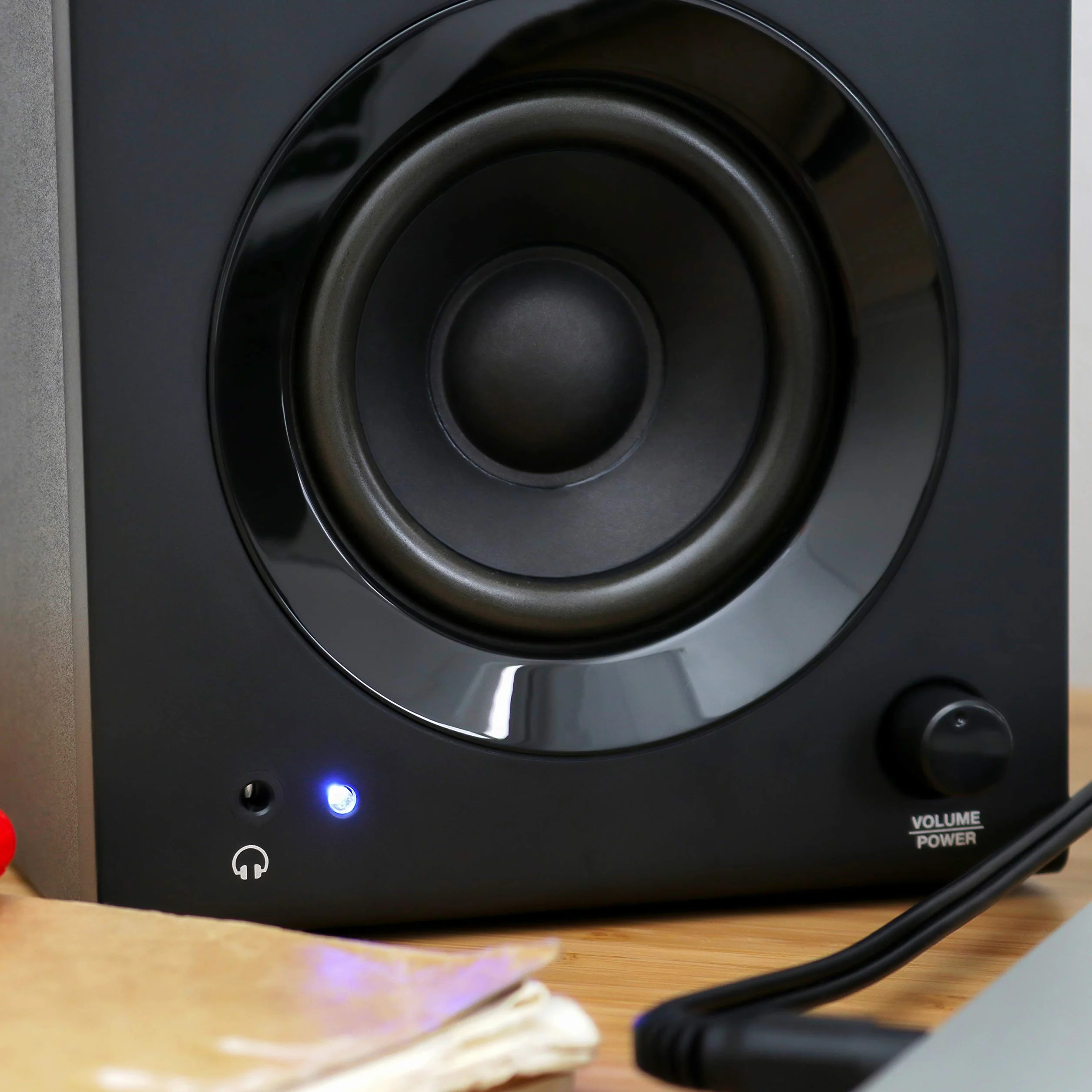 Alesis Elevate 3 MKII - Paire d'Enceintes PC Actives pour Monitoring Studio, Montage Vidéo, Gaming, Musique ou pour les Brancher à Votre Piano Numérique ou Clavier Maître