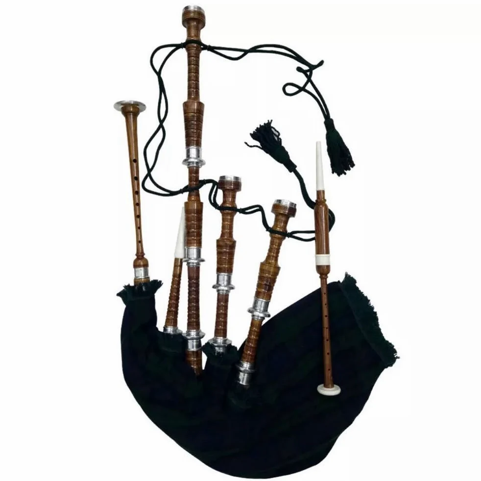 House of Highland 77 Cornemuse, finition en palissandre, tartan Black Watch – Taille complète avec montures argentées unies, sac synthétique, livre de méthode, sac de transport, bourdon, anches