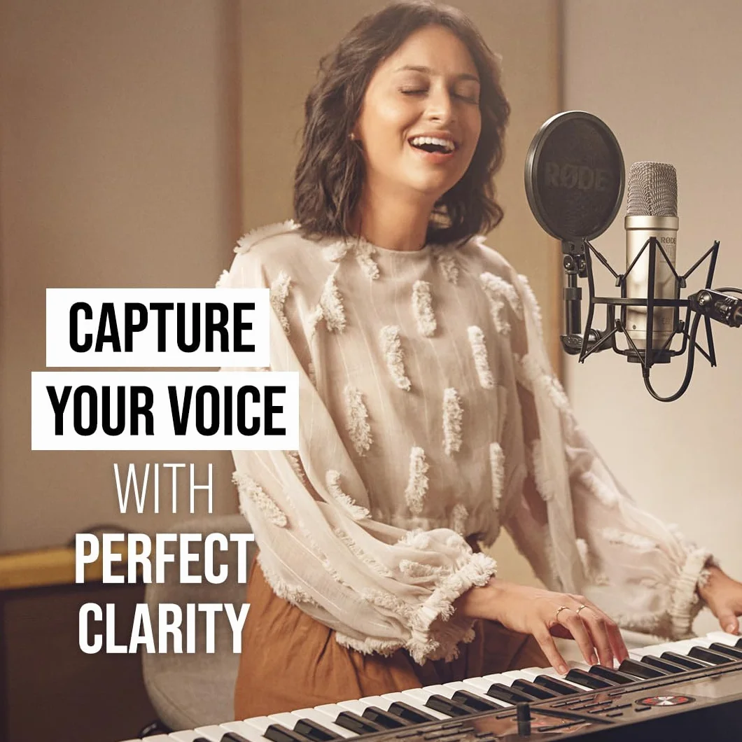 RØDE NT1 5ème Génération Microphone à condensateur de Studio à Grand diaphragme avec Sorties XLR et USB, Support Antichoc et Filtre Anti-Pop pour la, l'enregistrement Vocal et Le podcasting (Noir)