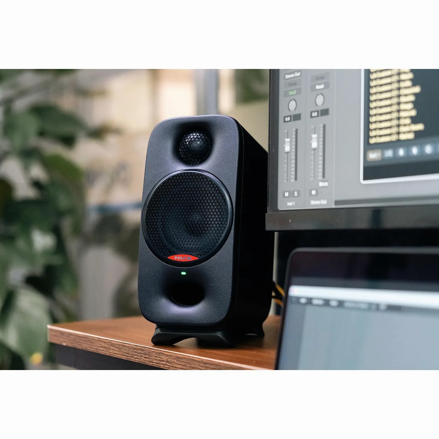 Nu-X | Axon 3 Nearfield Moniteurs de Studio | Haut-parleurs compacts de qualité de référence pour Le mixage et la Surveillance | Bluetooth, Interface Audio USB-C, contrôle de pièce DSP