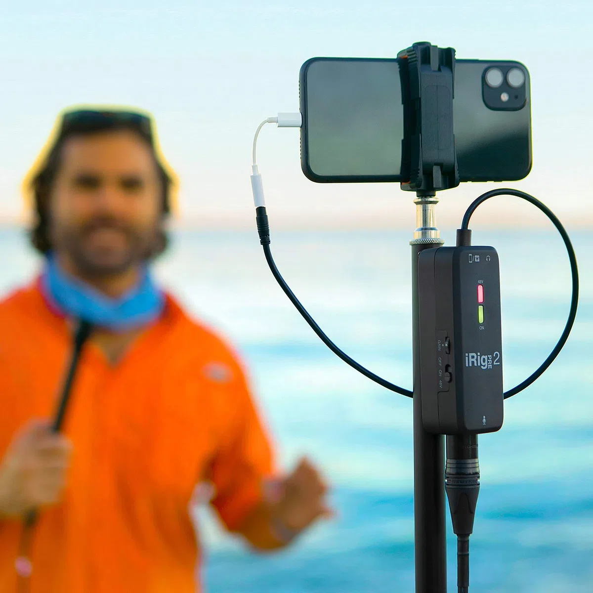 IK Multimedia iRig Pre 2 Préampli microphone pour smartphones, tablettes et caméras vidéo