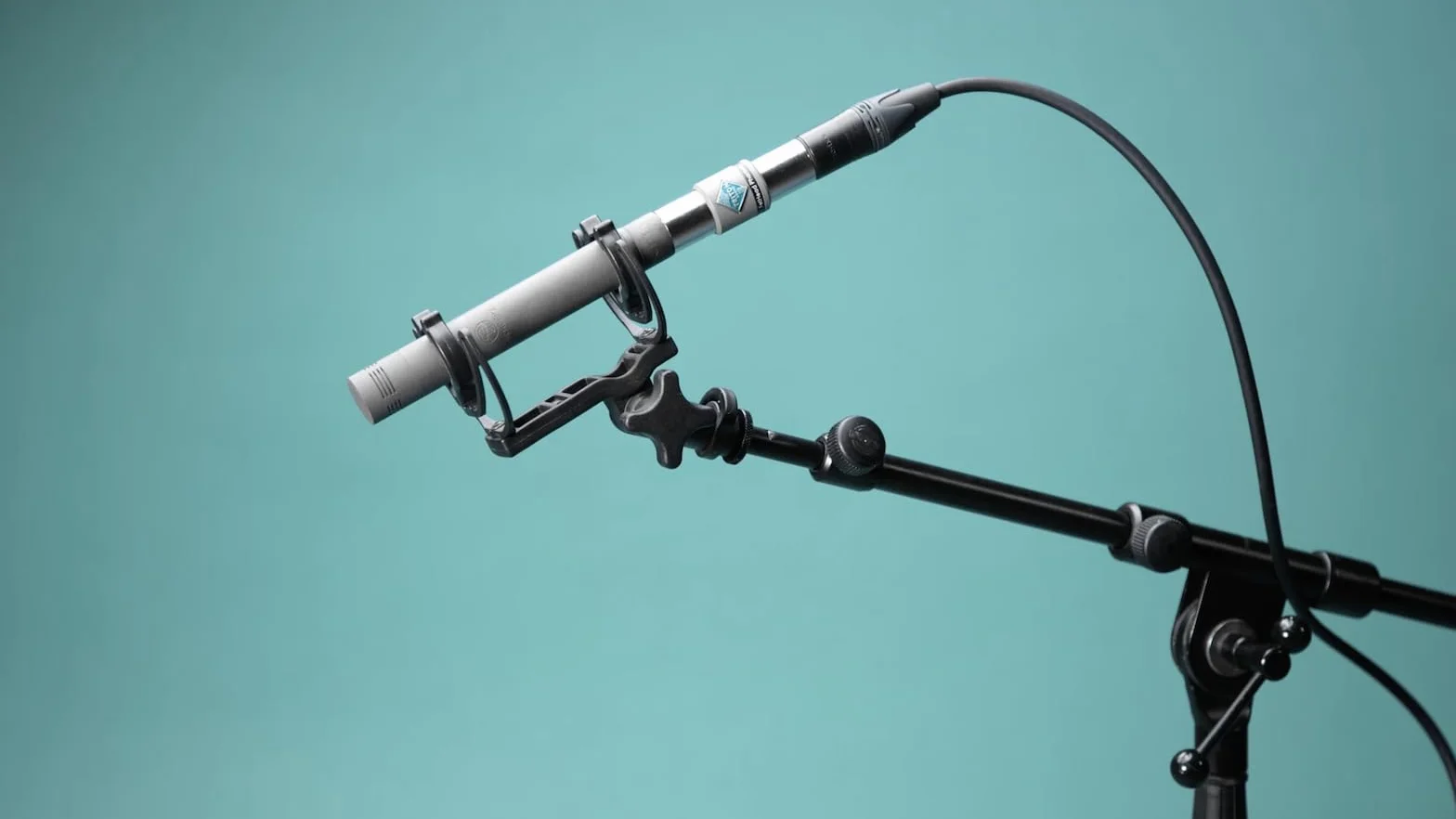 Triton Audio - FetHead Phantom | Préamplificateur de Microphone en Ligne de Haute qualité | +18 DB | pour Les Microphones à condensateur | Améliore la qualité du Son et Le Rapport Signal/Bruit