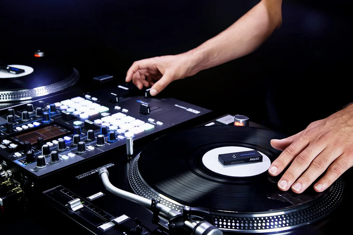 MWM Phase Essential Contrôleur DVS sans fil innovant avec 2 decks pour table de mixage de DJ