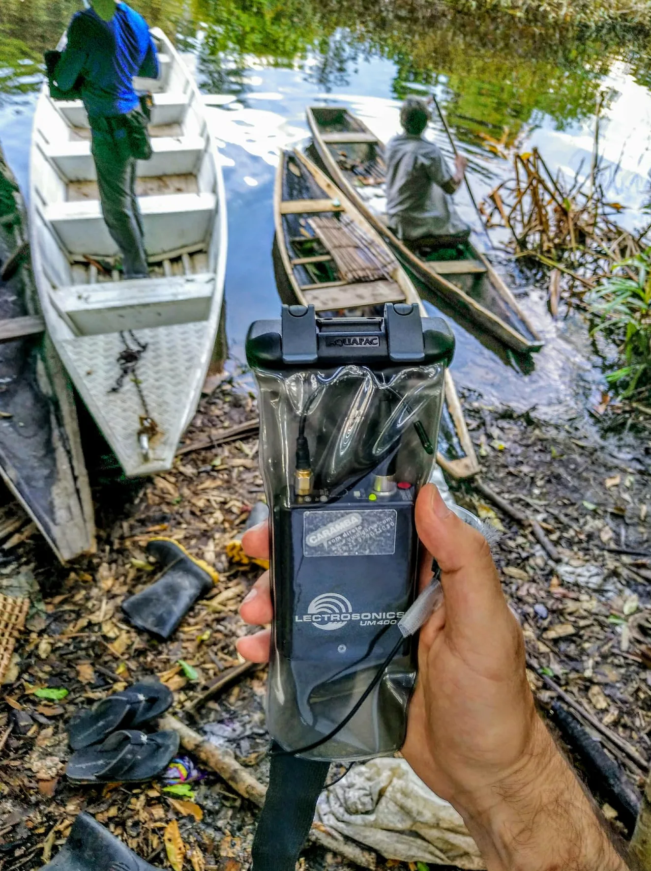 Aquapac ÉTui éTanche pour Microphone Radio, Petit, Garantie 5 Ans, Fabriqué Au Royaume-Uni, Ingénieur du Son Professionnel, Appareils éLectroniques Spécialisés Filaires